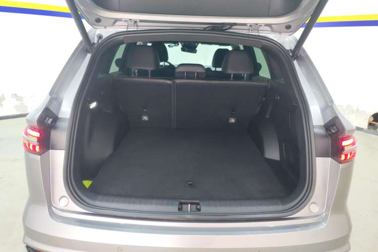 Used Geely Auto Monjaro L 2024 2.0TD High-Power Automatic Two-Wheel Drive Skyline Edition
