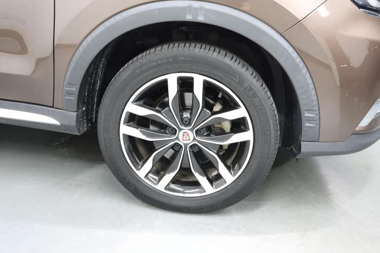 Used Roewe RX5 2016 20T Two-Wheel Drive Automatic Internet Smart Edition
