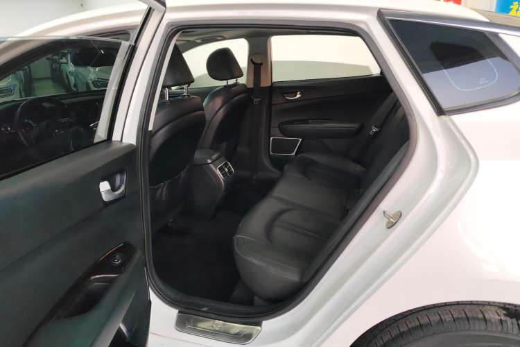 Used Kia K5 2016 1.6T Automatic LUX
