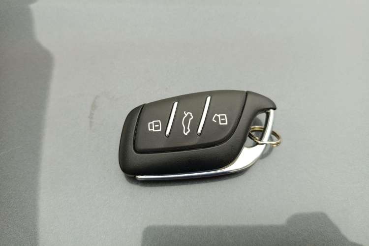 Used MG 5 2021 180 DVVT CVT Youth Luxury Edition
