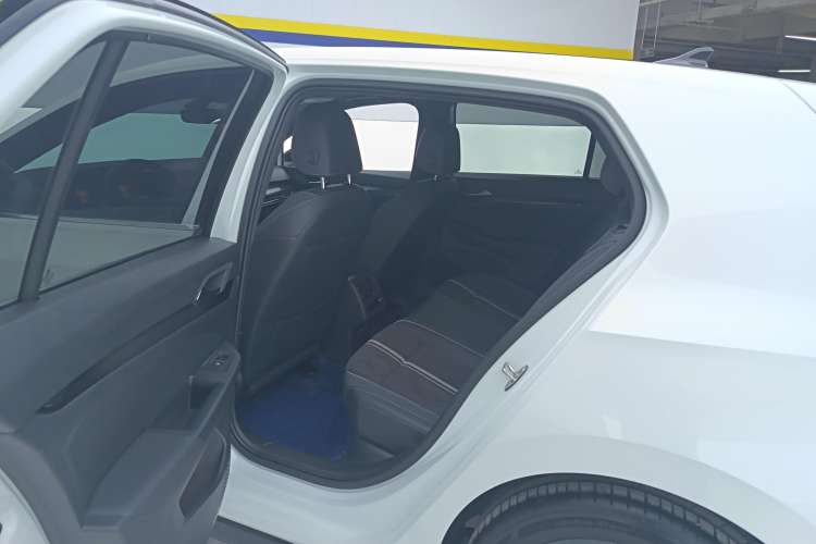 Used Volkswagen Golf 2023 Facelift 280TSI DSG R-Line Lite