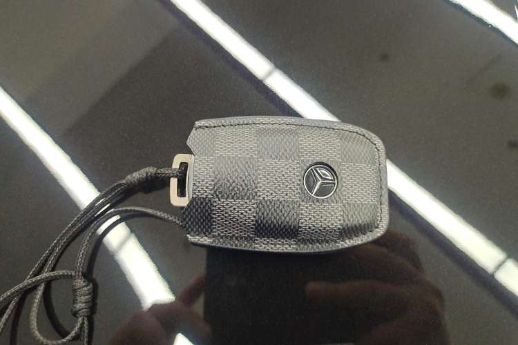 Used Mercedes-Benz E-Class 2019 Restyled E 300 L Sporty and Stylish Edition
