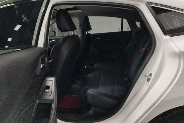 Used MG 5 2023 180 DVVT CVT Fashion Edition
