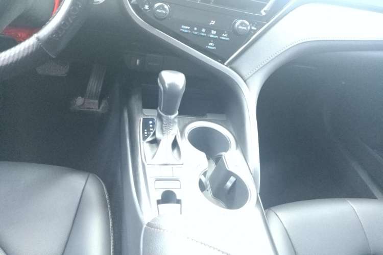 Used Toyota Camry 2021 2.5G Luxury Edition
