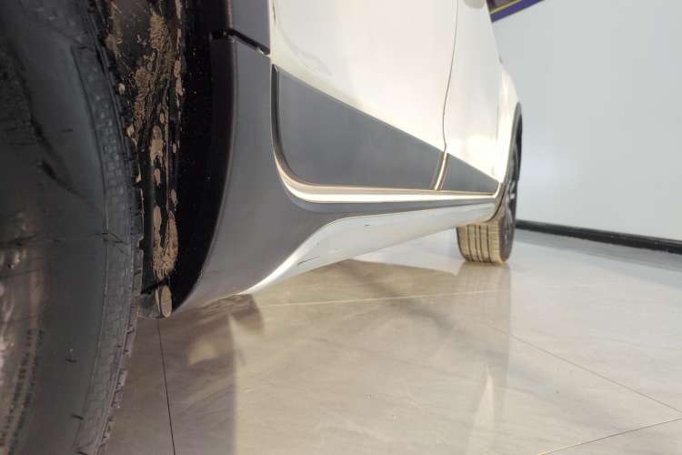 Used Geely Auto Vision X3 2017 1.5L Manual Elite Model
