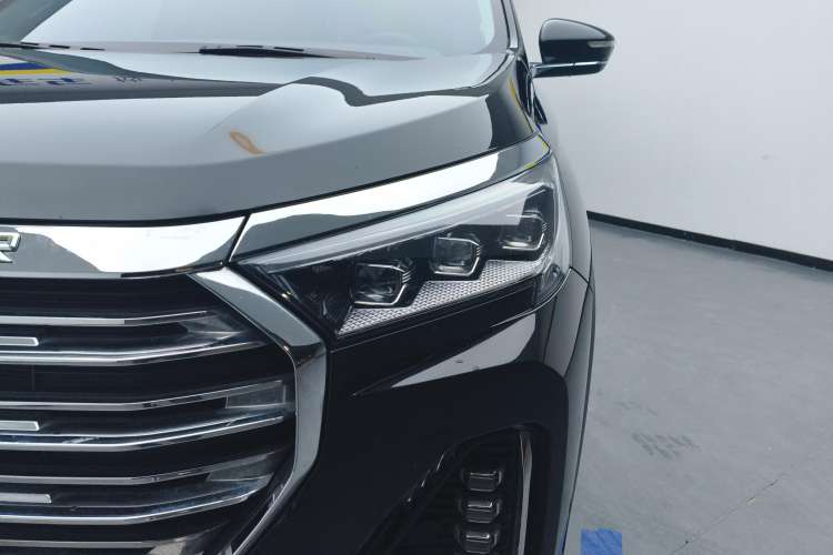 Used JETOUR X90 2022 Zilong 2.0T DCT Wushen Edition 7-Seater
