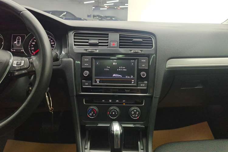 Used Volkswagen Golf 2018 1.6L Automatic Comfort Model
