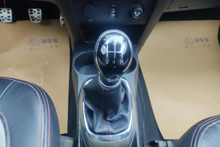 Used Great Wall M4 2014 1.5L manual Comfort trim level
