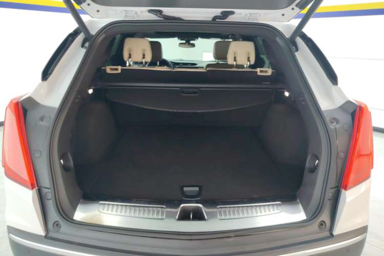 Used Cadillac XT5 2018 25T Luxury Model
