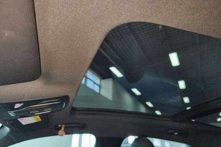 Used MG 7 2023 2.0T Automatic Trophy+ Ignition Glory Edition
