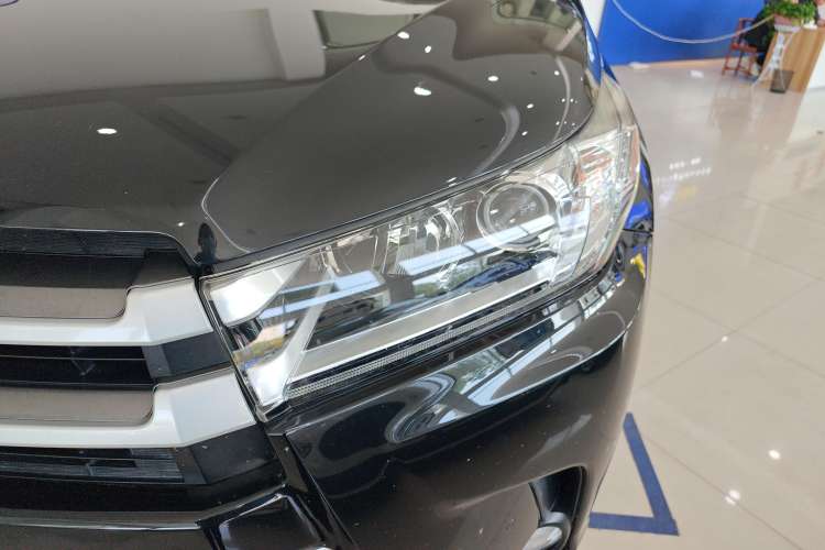 Used Toyota Highlander 2021 2.0T Four-Wheel Drive Luxury Edition 7 Seats
