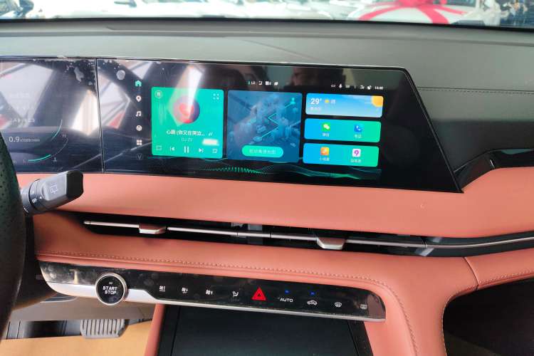 Used Changan CS75 PLUS 2023 3rd Generation 1.5T Automatic Prestige Model
