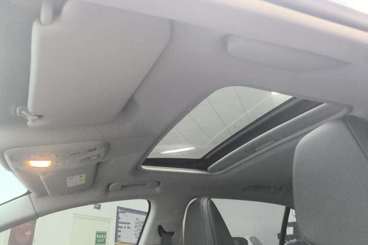 Used Peugeot 408 2022 1.6T Light-Chasing Edition