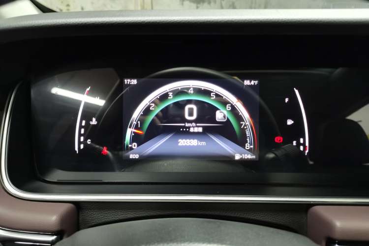 Used GAC Trumpchi M6 2023 PRO 270T DCT Luxury Edition
