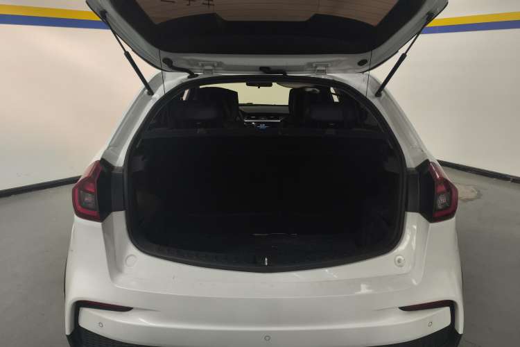 Used Geely Auto Vision X3 2020 1.5L CVT Luxury Model
