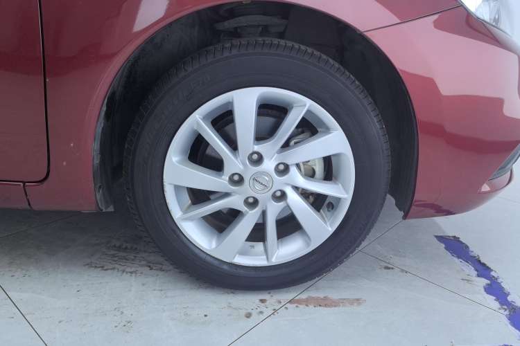 Used Nissan Tiida 2016 1.6L CVT Cool Dynamic Edition
