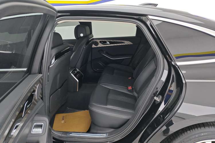 Used Hongqi H9 2020 2.0T Smart Connect Flagship Edition
