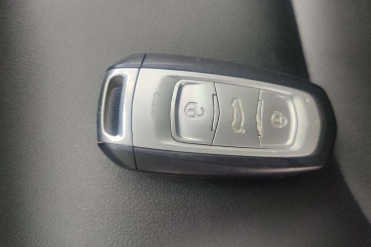 Used Geely Auto Emgrand X7 Sport 2021 Million Edition 1.8TD DCT Two-Wheel Drive Comfort Model