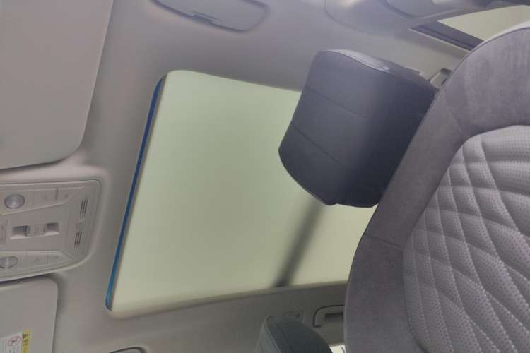 Used Hongqi HS5 2022 Revised Version 2.0T Smart Connect Flagship Edition
