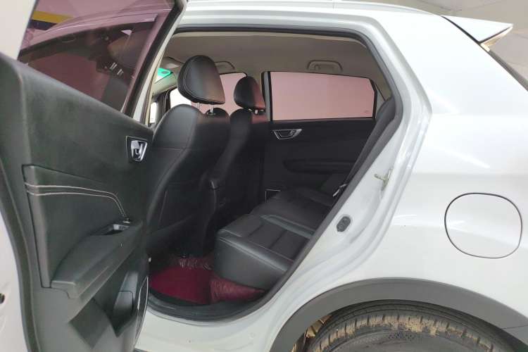 Used Geely Auto Vision X3 2017 1.5L Manual Elite Model
