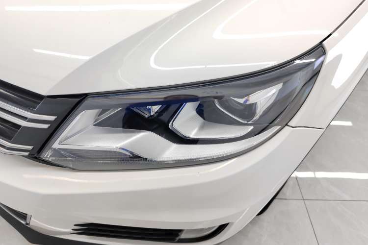 Used Volkswagen Tiguan 2017 300TSI Automatic Two-Wheel Drive Silk Road Comfort Edition
