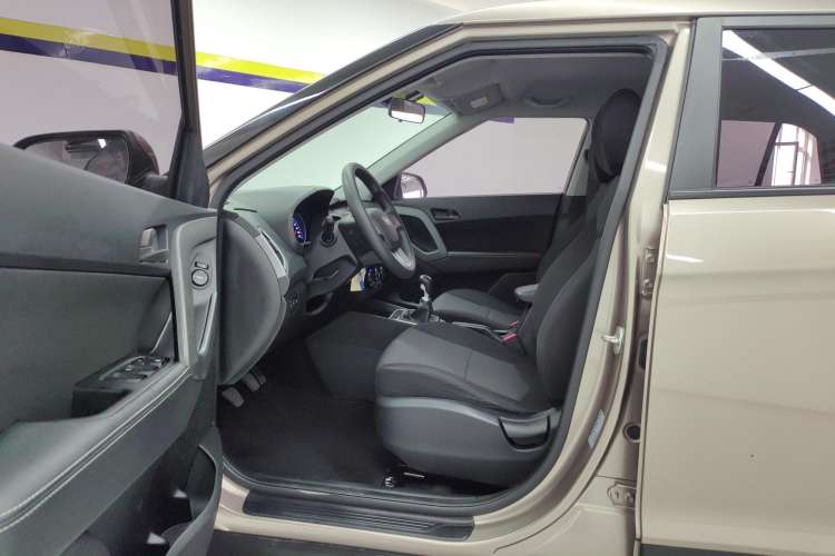 Used Hyundai ix25 2017 1.6L Manual Fashion Model
