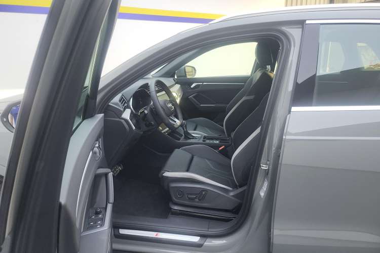 Used Audi Q3 2024 35 TFSI Fashion Dynamic Edition
