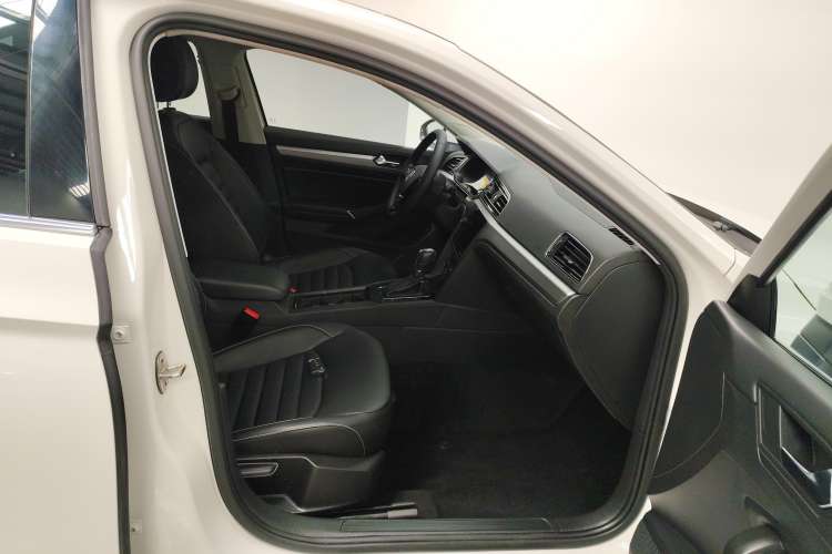 Used Volkswagen Lamando 2019 280TSI DSG Comfort Edition China VI standard
