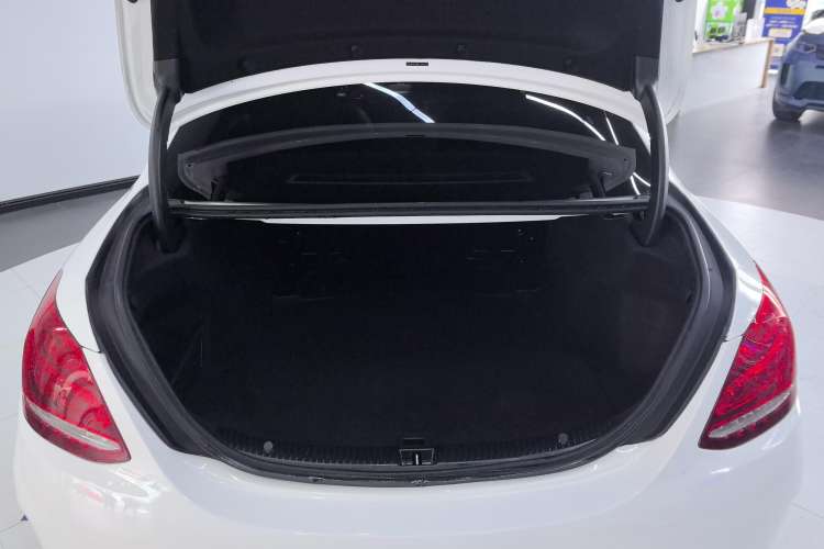 Used Mercedes-Benz C-Class 2017 Facelift C 200 L 4MATIC Sport Edition