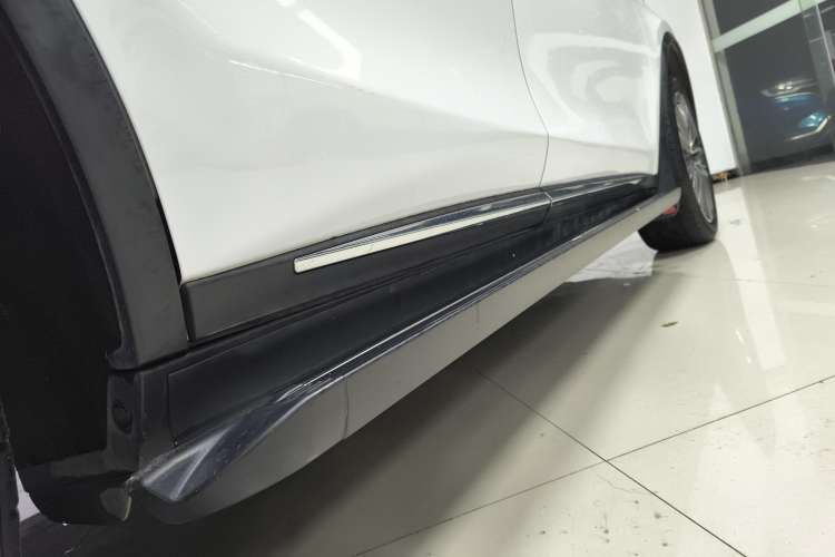 Used BYD Tang 2018 2.0T Automatic Smart Connect Prestige 7-Seater China V Standard
