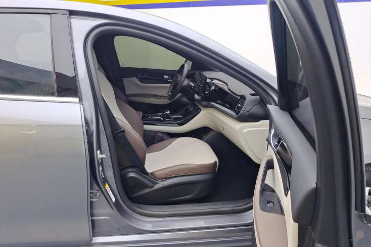 Used BYD Qin PLUS 2024 HONOR Edition DM-i 55KM Leading Model
