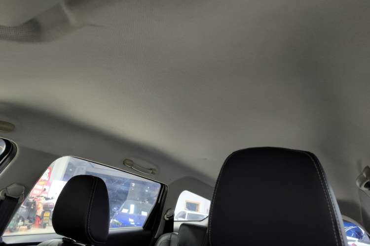 Used Baojun 310W 2018 1.5L Automatic Fashion Version China V Emission Standard
