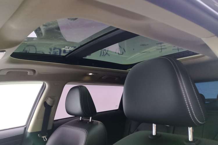 Used Geely Auto Emgrand X7 Sport 2018 2.0L Manual Two-Wheel Drive Zhiya Version