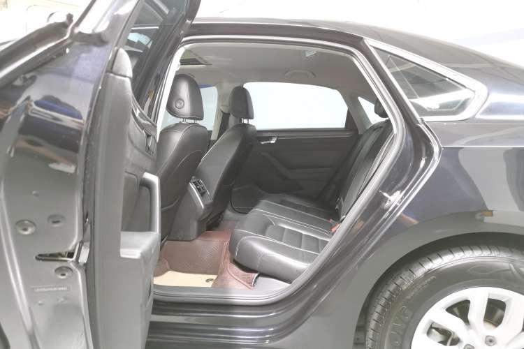 Used Volkswagen Passat 2017 280TSI DSG Luxury Edition
