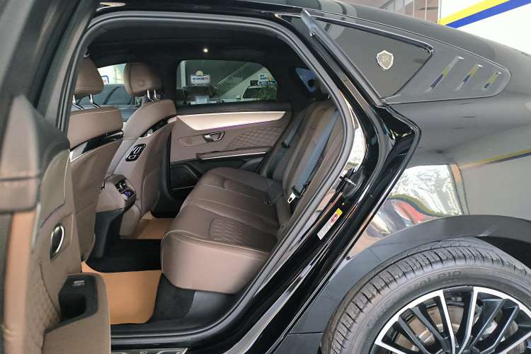 Used BYD Han 2024 EV Glory Edition 506KM Front-Wheel-Drive Premium Model
