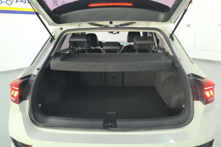 Used Volkswagen T-ROC 2020 230TSI DSG Two-Wheel Drive Advanced Version
