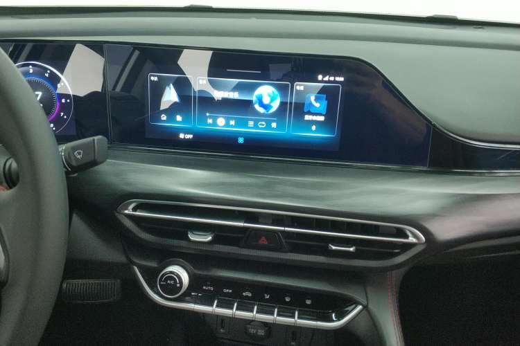 Used Changan Eado 2020 PLUS Blue Whale NE 1.4T GDI DCT Flagship Model
