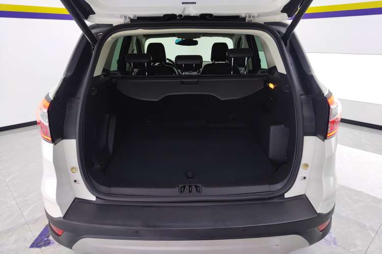 Used Ford Kuga 2018 EcoBoost 180 Two-Wheel-Drive Luxury Wing Edition
