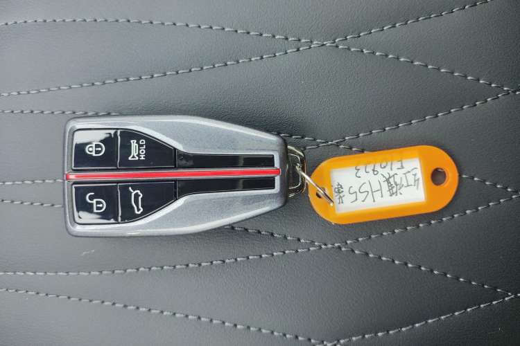 Used Hongqi HS5 2022 Revised Version 2.0T Smart Connect Flagship Edition
