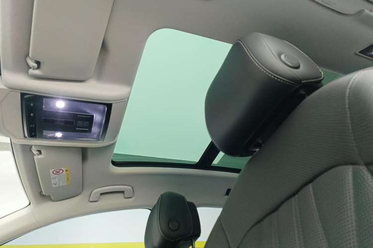 Used Volkswagen Passat 2023 Facelift 330TSI Luxury Edition
