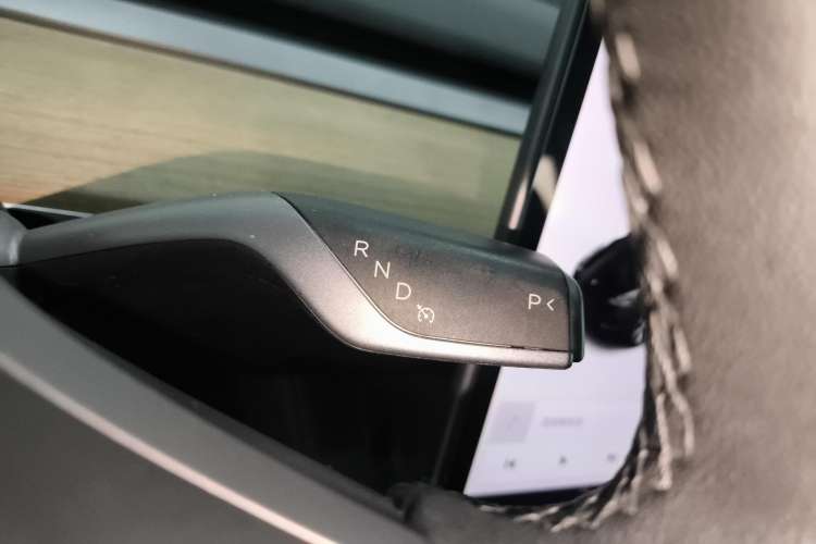 Used Tesla Model Y 2021 Standard Range Rear-Wheel Drive Version
