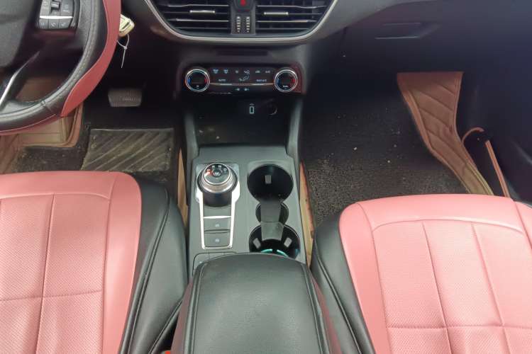 Used Ford Focus 2019 Hatchback EcoBoost 180 Automatic Trendy Model
