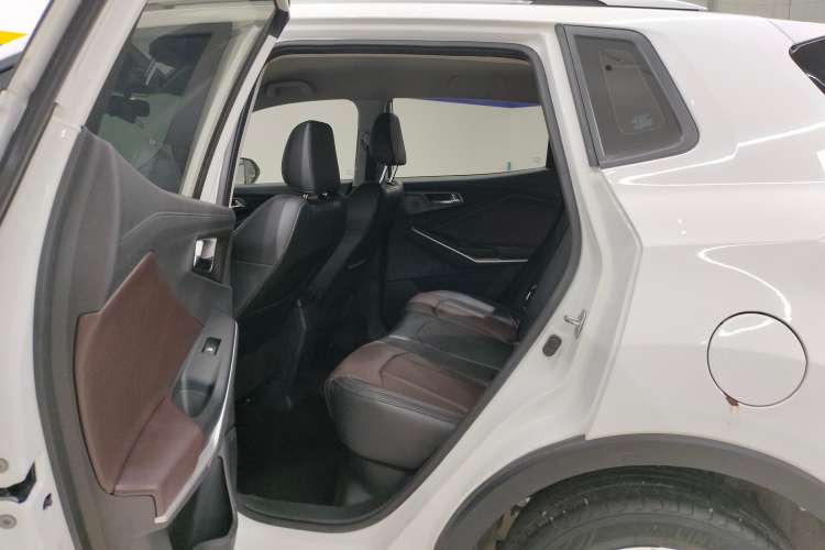 Used Changan CS15 2019 1.5L Manual Entry-Level Version China VI Standard
