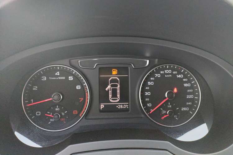 Used Audi Q3 2016 35 TFSI Fashion Model
