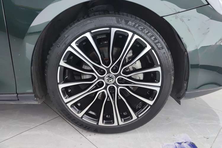 Used MG 7 2023 2.0T Automatic Hunter Luxury Edition
