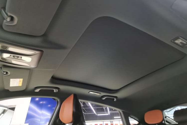 Used Changan UNI-V 2022 1.5T Prestige Version
