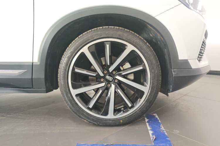 Used Bestune T77 2019 230 TID Automatic Prestige Version China V Emission Standard
