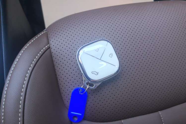 Used Wuling Bingo 2023 333 km Lingxi Connected+ Version
