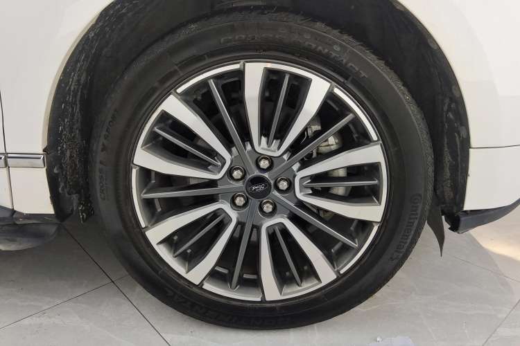 Used Ford Edge 2021 PLUS EcoBoost 245 Two-Wheel-Drive Titanium 7-Seater
