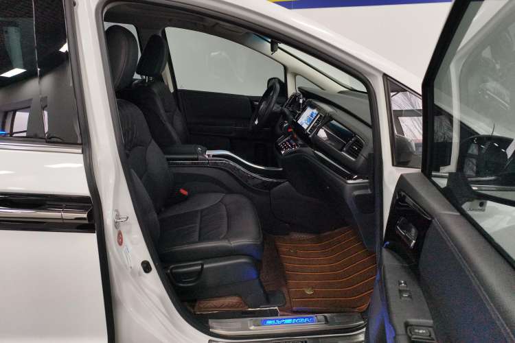 Used Honda Elysion 2019 2.0L Hybrid Luxury Edition
